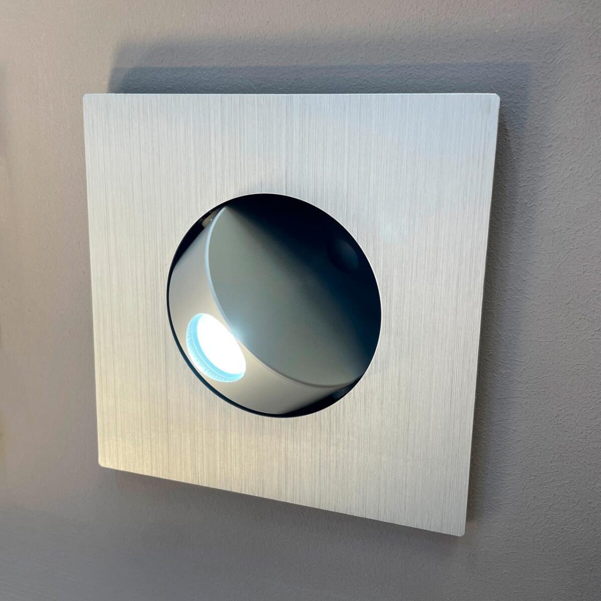 4278-1W, настенный светильник, D85xW115xH115, cutout:L82xW80, LEDx3W, 150LM, 4000K, included, switch — изображение 4