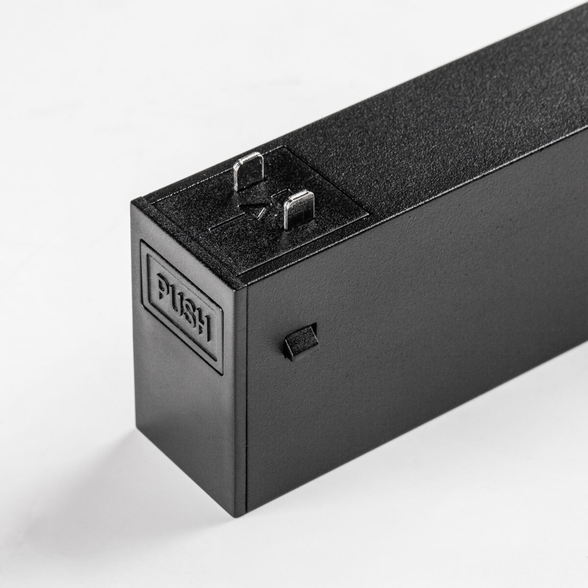 205227 Светильник д/1-фазн трека TETA  APP LED 18W 1150LM SMD 120G ЧЕРНЫЙ PRO 3000-6000K DIM — изображение 4