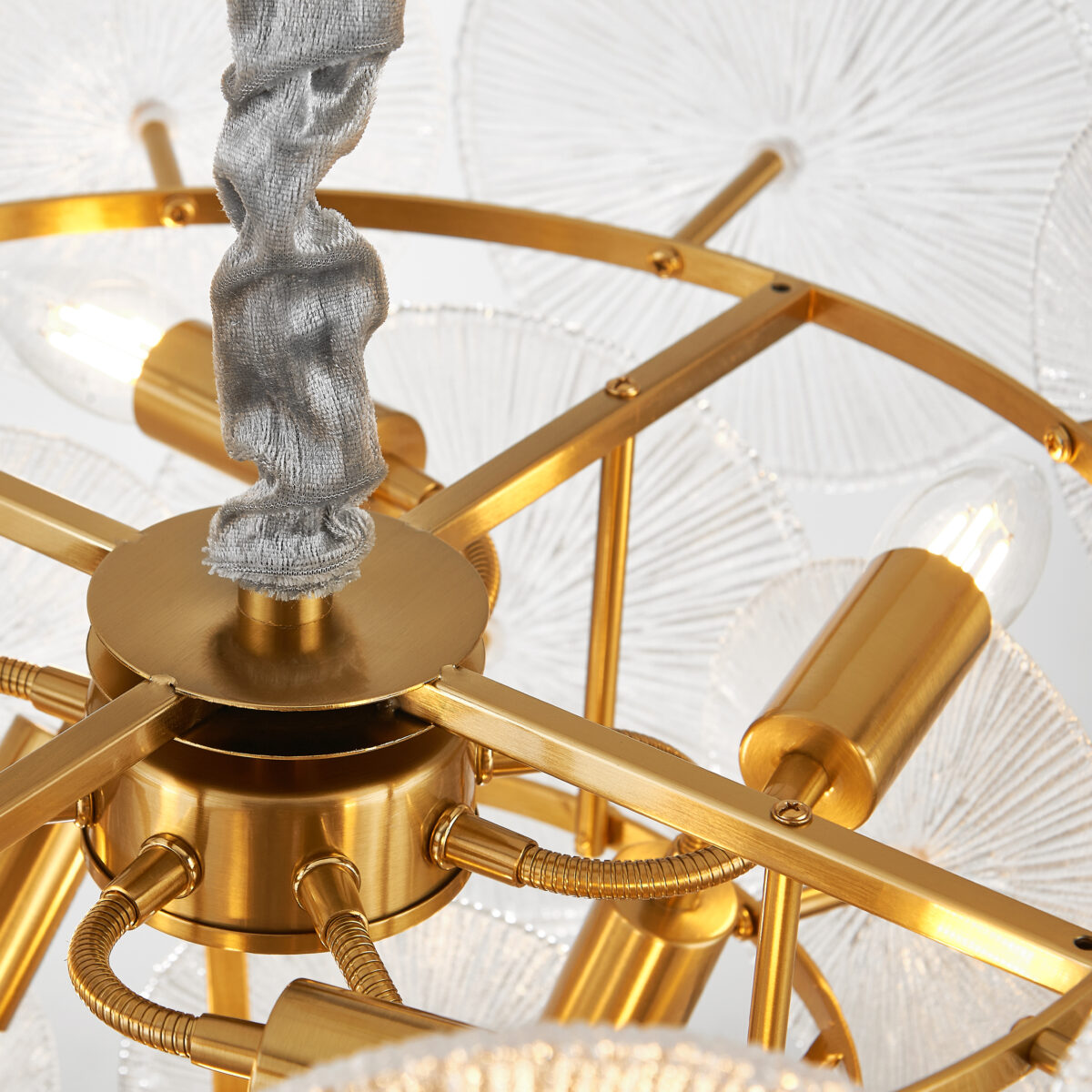 799083 Люстра RETRO 8х8W (led) E14 ЛАТУНЬ/ПРОЗРАЧНЫ — изображение 9