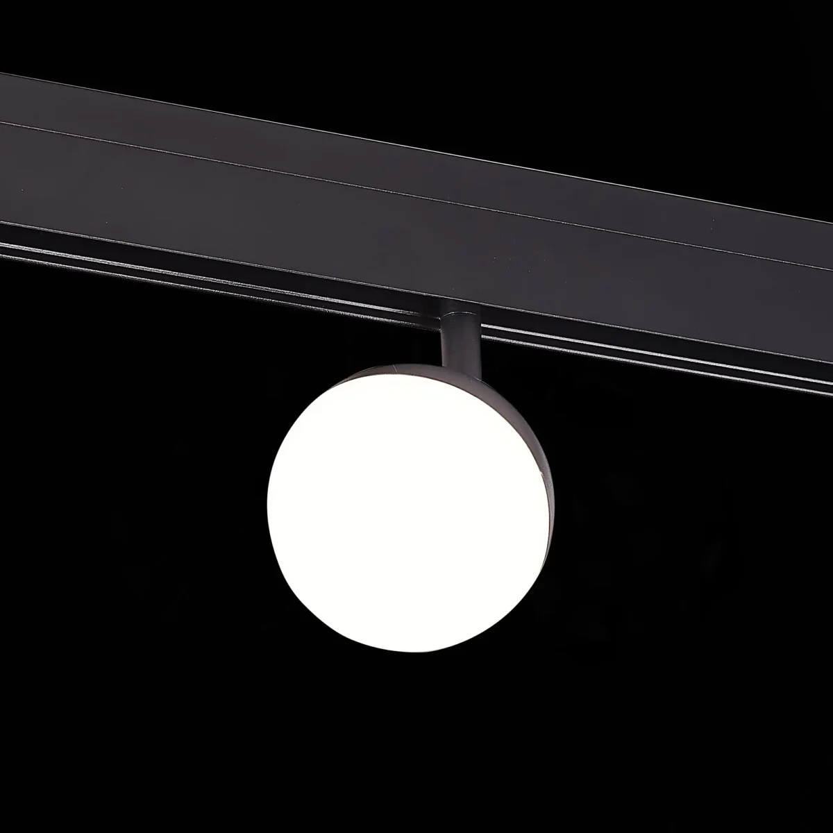 ST358.436.07 Магнитный трековый светильник Черный LED 1*7W 3000K 520Lm Ra>80 120° IP20 L120xW90xH192 SKYLINE 48 — изображение 1