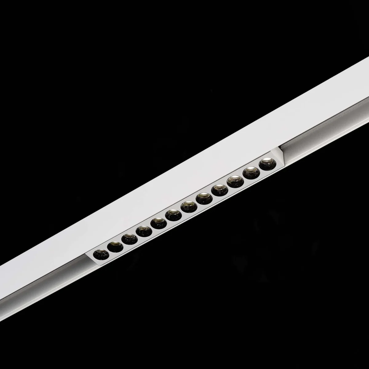 ST806.546.12 Магнитный трековый светильник Белый LED 1*12W 4000K 550Lm Ra>90 36° IP20 L220xW22xH44 4 SKYLINE 48 — изображение 1