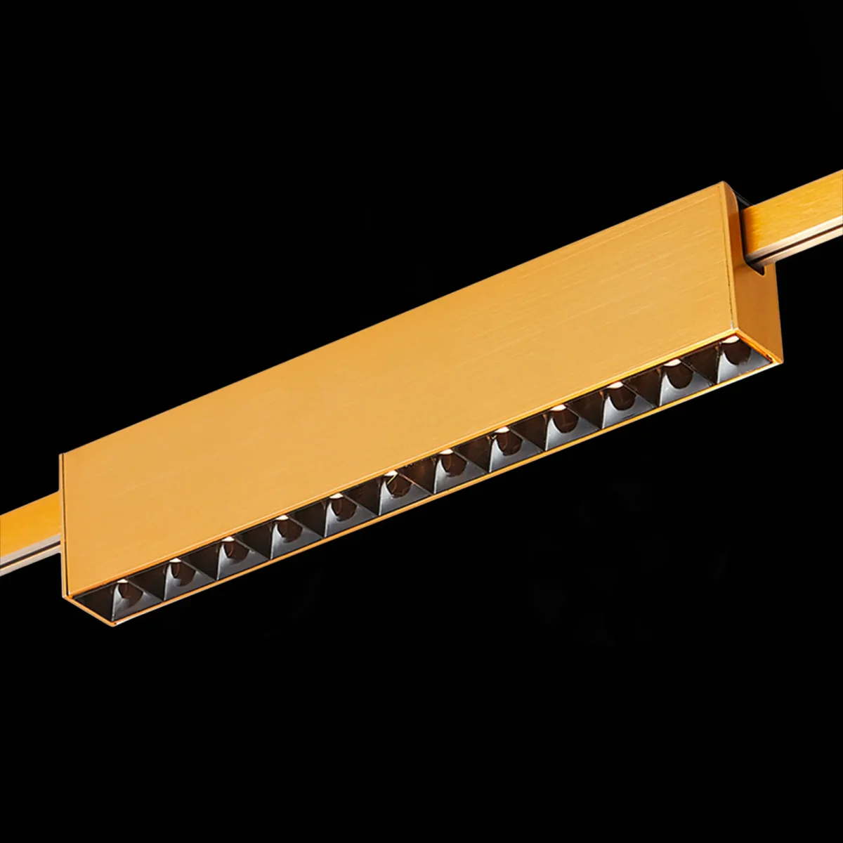 ST816.206.12 Магнитный трековый светильник FARM Золотистый LED 1*12W 3000K 706Lm Ra90 40 IP20 L232xW FARM — изображение 1