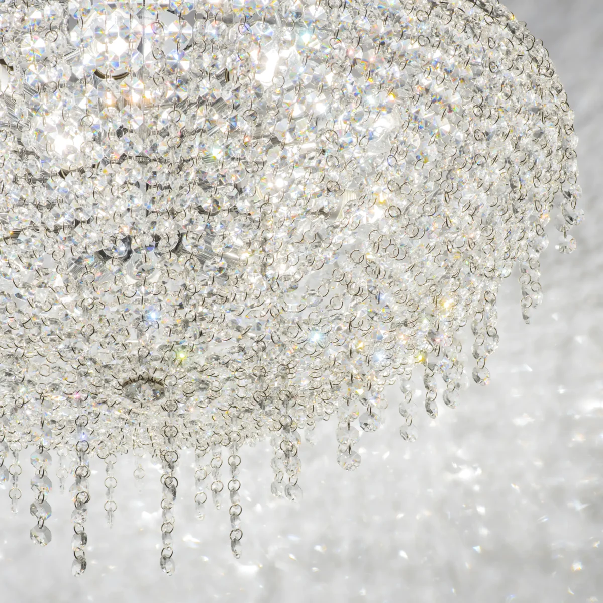 700150 Люстра подвесная CLASSIC 15х60W E14 — изображение 14