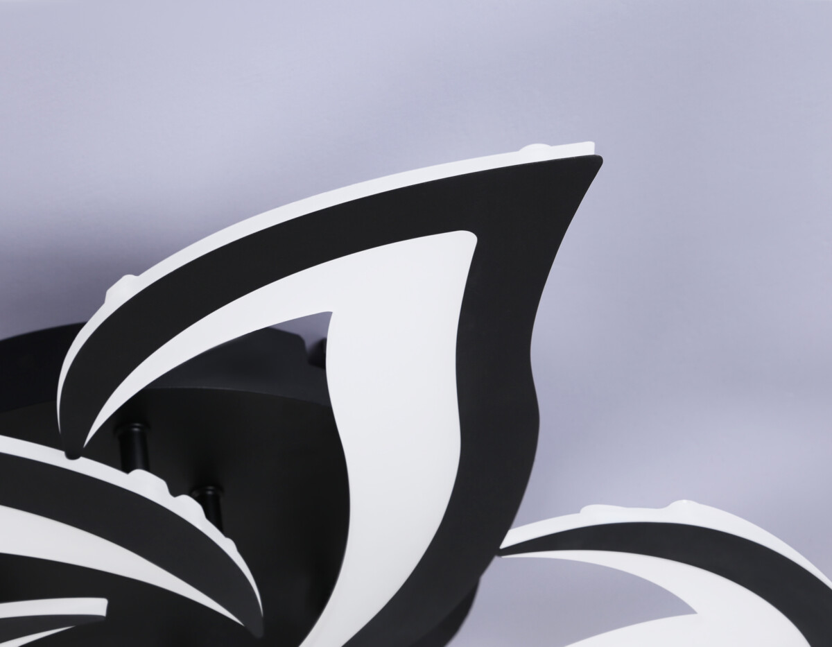 FA4472/5 BK черный 56W 3000K/4200K/6400K D640*80 (ПДУ ИК) — изображение 1