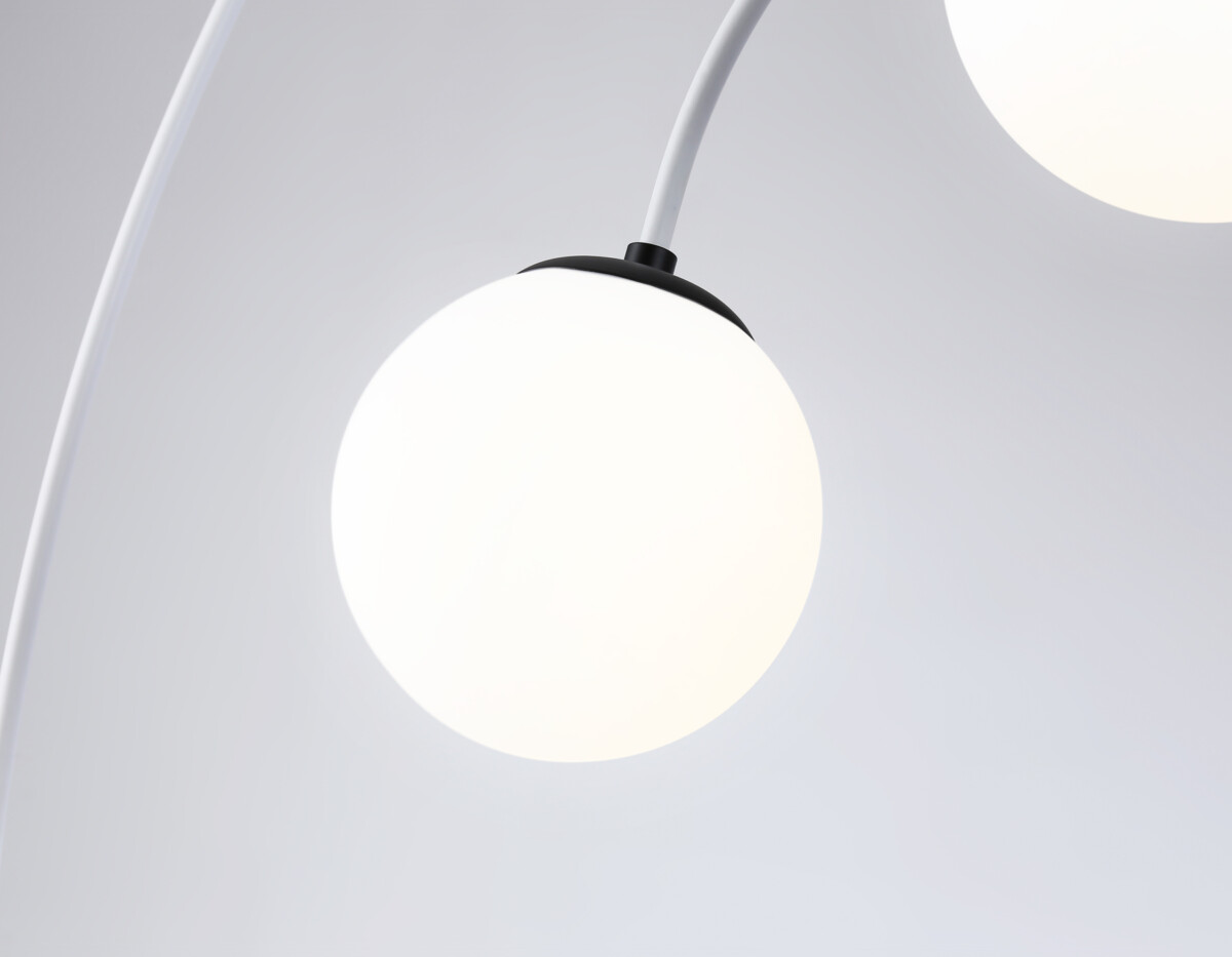 TR2572_macro1 TR2572/4 WH/BK белый/черный E27/4 max 60W D790*1120 — изображение 1