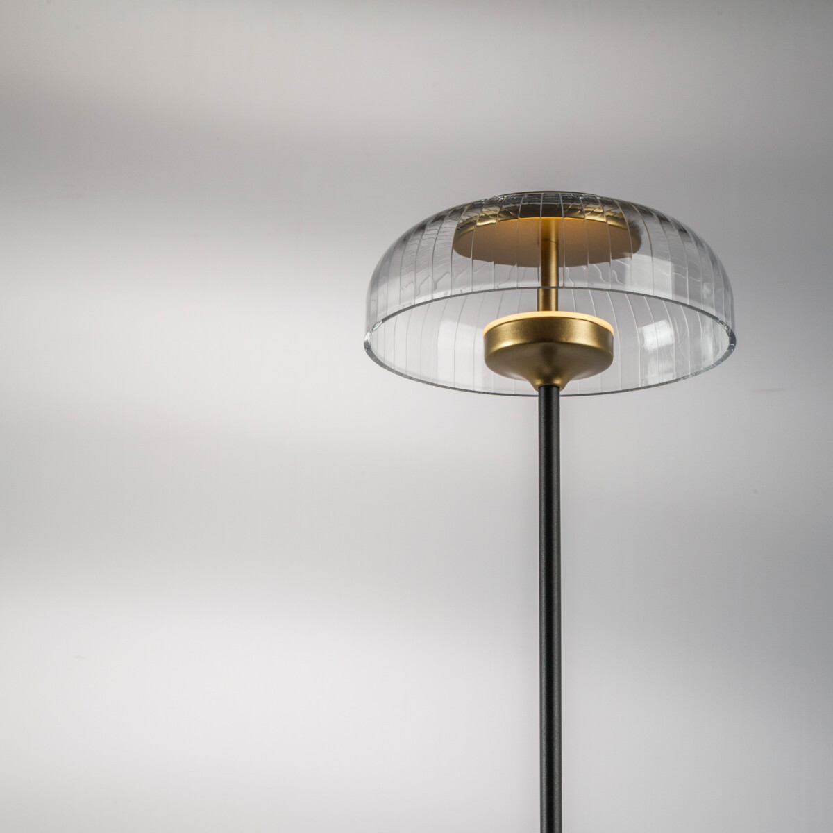 738773 Торшер ACRILE 7W LED 263LM 120G ЗОЛОТО/ЧЕРНЫЙ 3000K — изображение 5