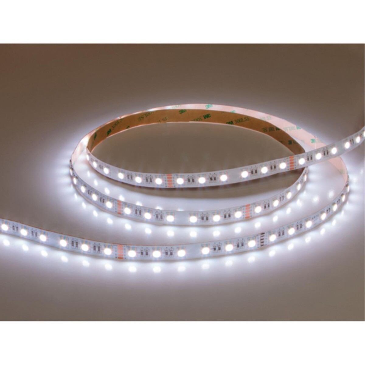 A2406012-01-RGB4K Светодиодная лента 24В 14,4Вт/м (на канал 3,6Вт/м) RGB+4000К 90+ 10мм SMD5050 60шт/м 5м IP20 — изображение 6