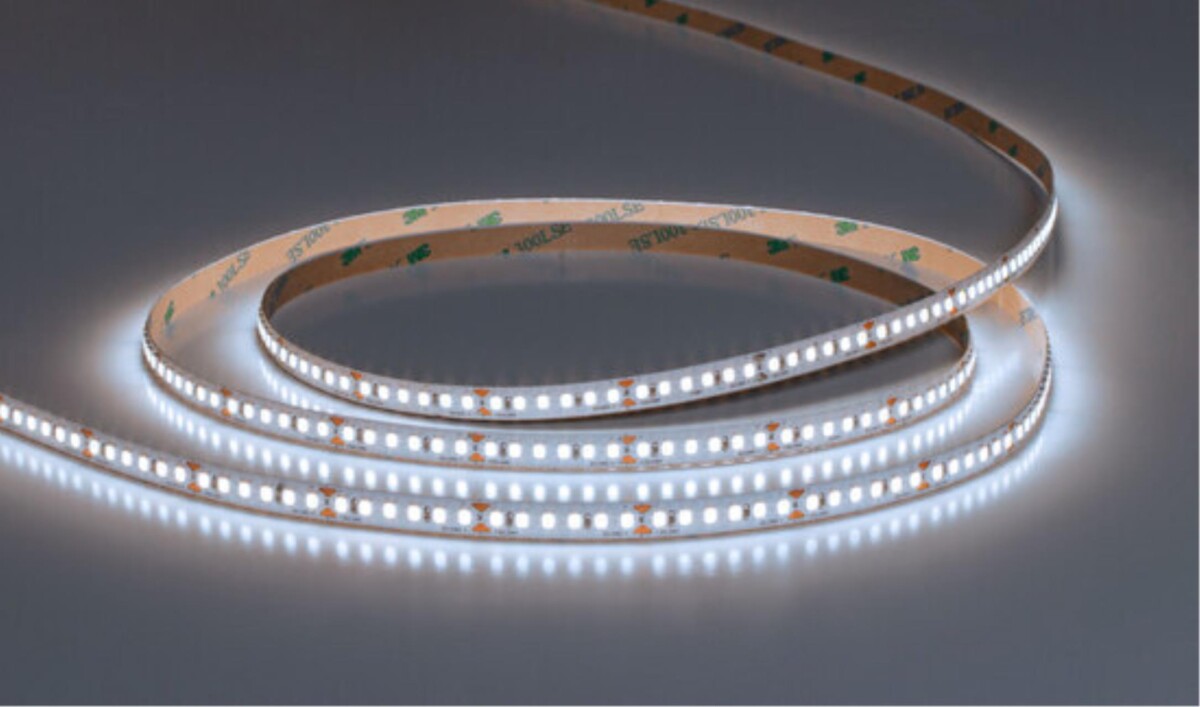 A2418008-03-6K Светодиодная лента 24В 14,4Вт/м 1350Лм/м 6000К 90+ 8мм SMD2835 180шт/м 5м IP20 — изображение 4