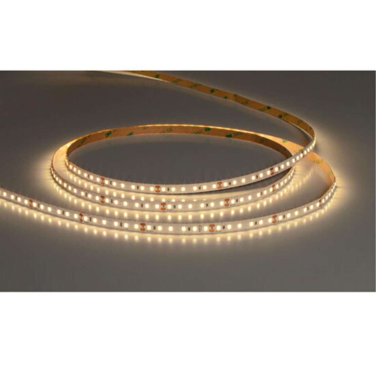 cc9dd310ef13a86e2c8e0b9b028930d5 A2412008-01-3K Светодиодная лента 24В 9,6Вт/м 1000Лм/м 3000К 90+ 8мм SMD2835 120шт/м 5м IP20 — изображение 1