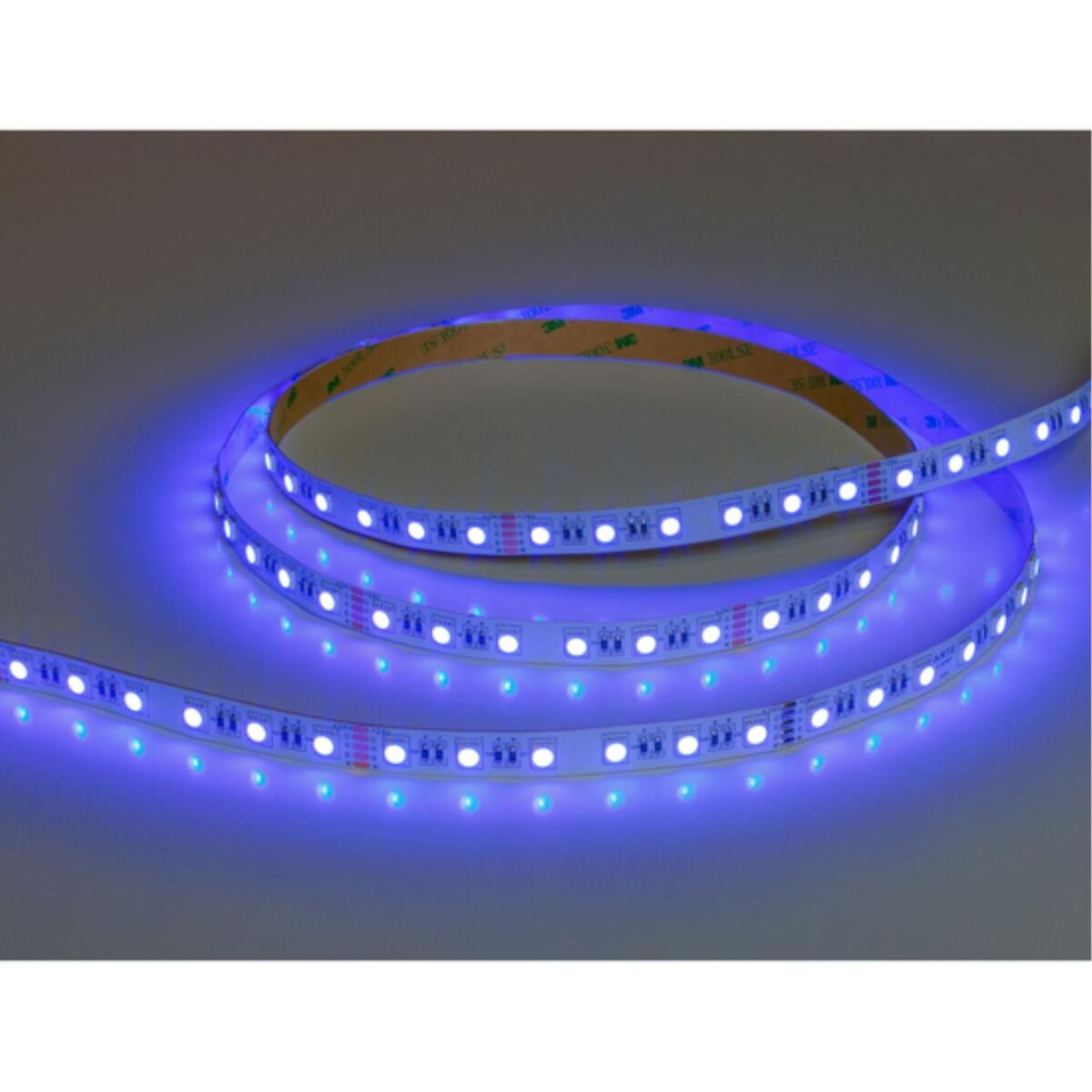 A2406012-01-RGB4K Светодиодная лента 24В 14,4Вт/м (на канал 3,6Вт/м) RGB+4000К 90+ 10мм SMD5050 60шт/м 5м IP20 — изображение 7