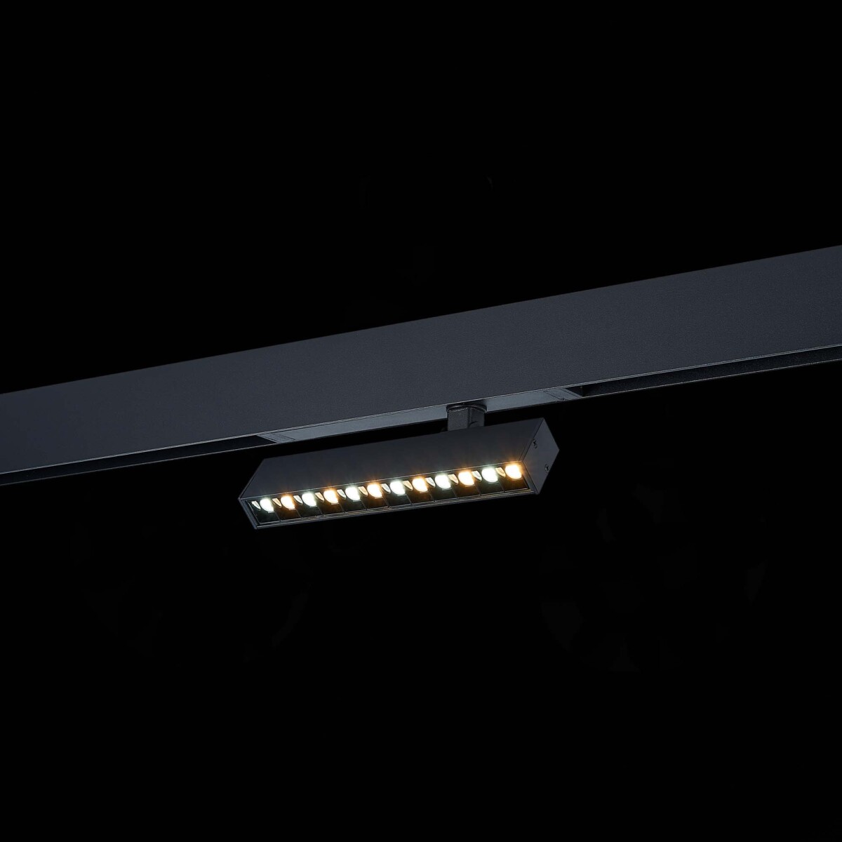 ST656.496.09_01B ST656.496.09 Св-к трек. SMART Черный LED 1*9W 2700K-6000K 700Lm Ra>90 24 IP20 L220xW25xH105 220V SKYLINE 220 — изображение 1