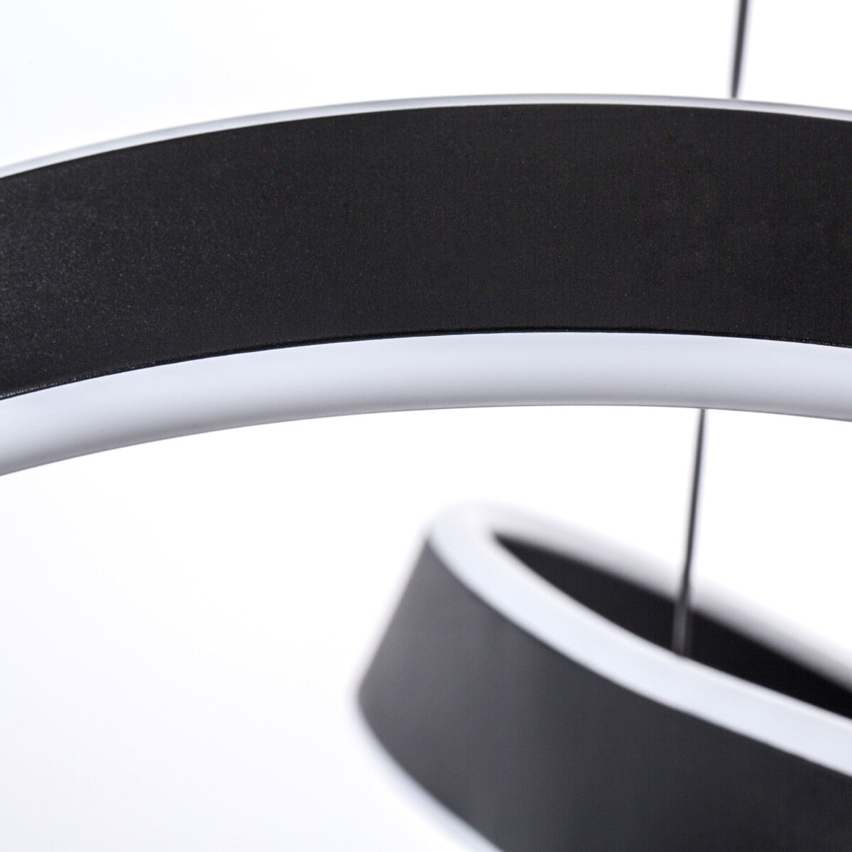 4a6d7919b92d11ef80c0c81f66f678af_e1fdb83878f211f080c0c81f66f678af 749487 Люстра SATURNO LED 60W 2760LM ЧЕРНЫЙ 3000K — изображение 6