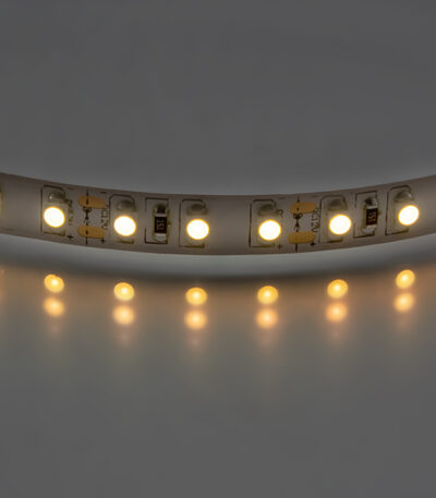 в наличии 400012 Лента 3528LED 12V 9.6W/m 120LED/m 3-4lm/LED IP20 2700K-3000K 100m/box ТЕПЛЫЙ БЕЛЫЙ СВЕТ - купить в интернет-магазине Светильники Торг