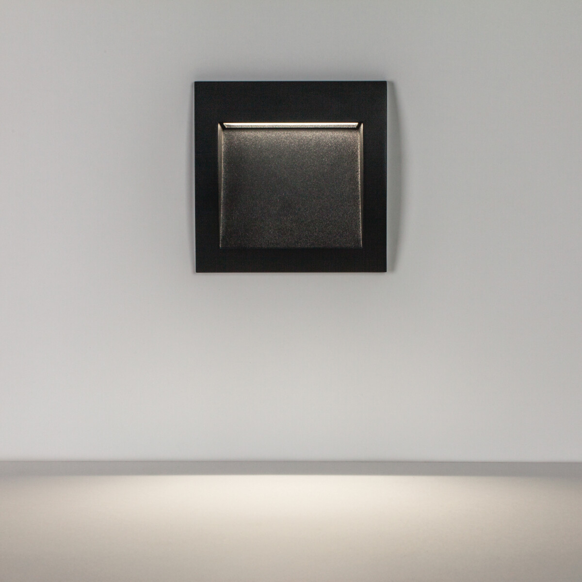 383674 Светильник ESTRA LED 5W 250LM 120G ЧЕРНЫЙ 4000K IP55 — изображение 3