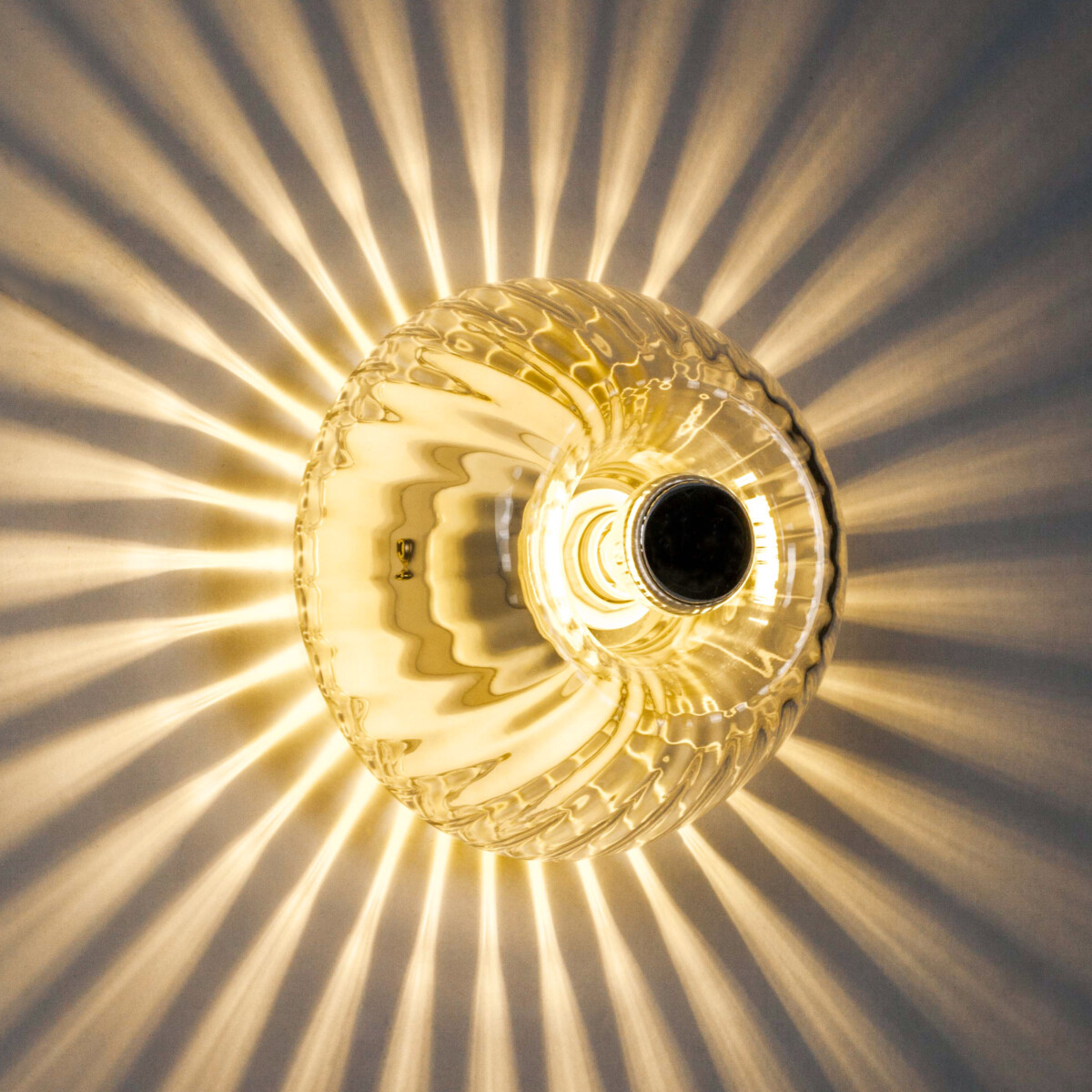 в наличии 809000 Люстра CELESTA 1х6W (led) E14 ПРОЗРАЧНЫЙ - купить в интернет-магазине Светильники Торг