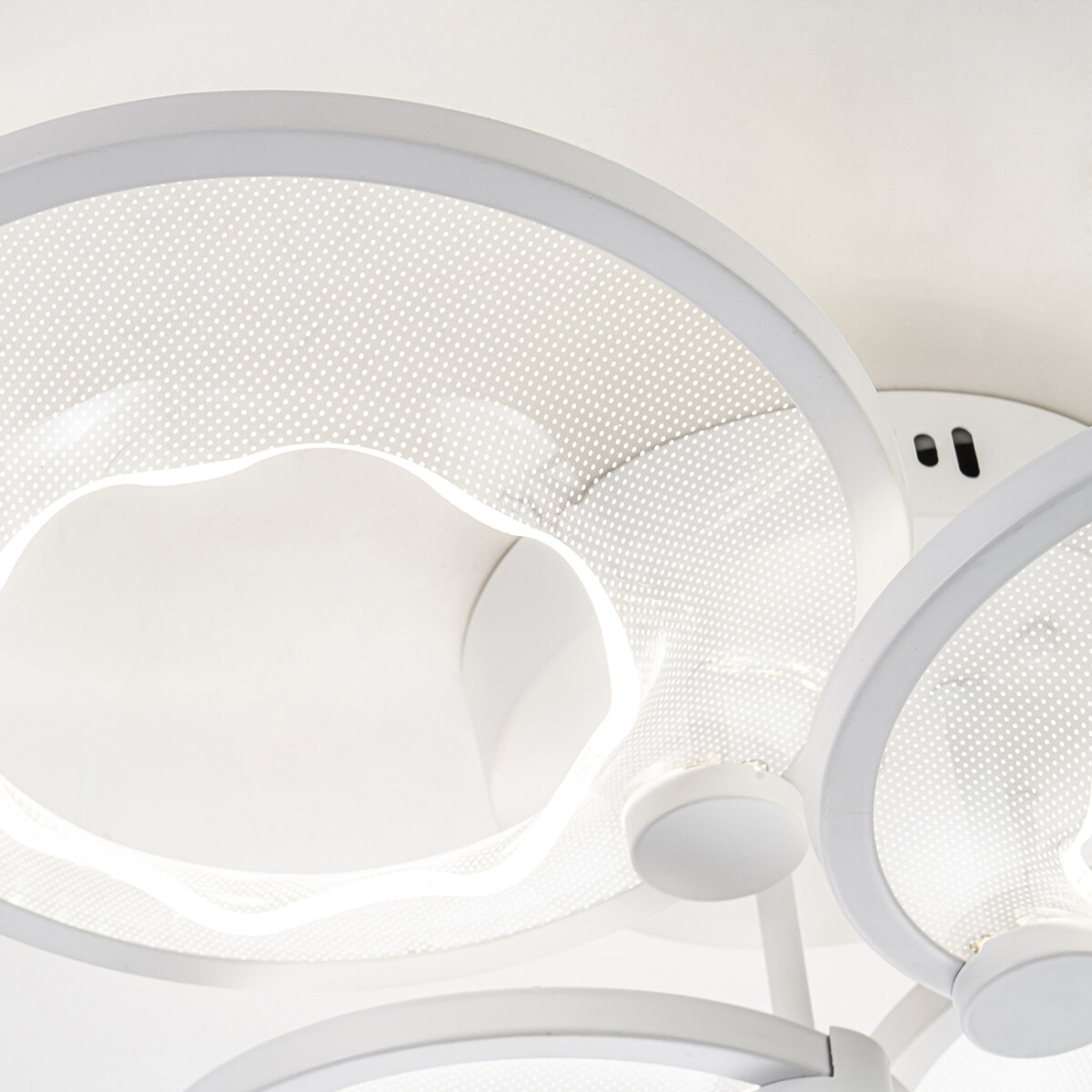 Escada 10261/4 LED*68W White — изображение 5