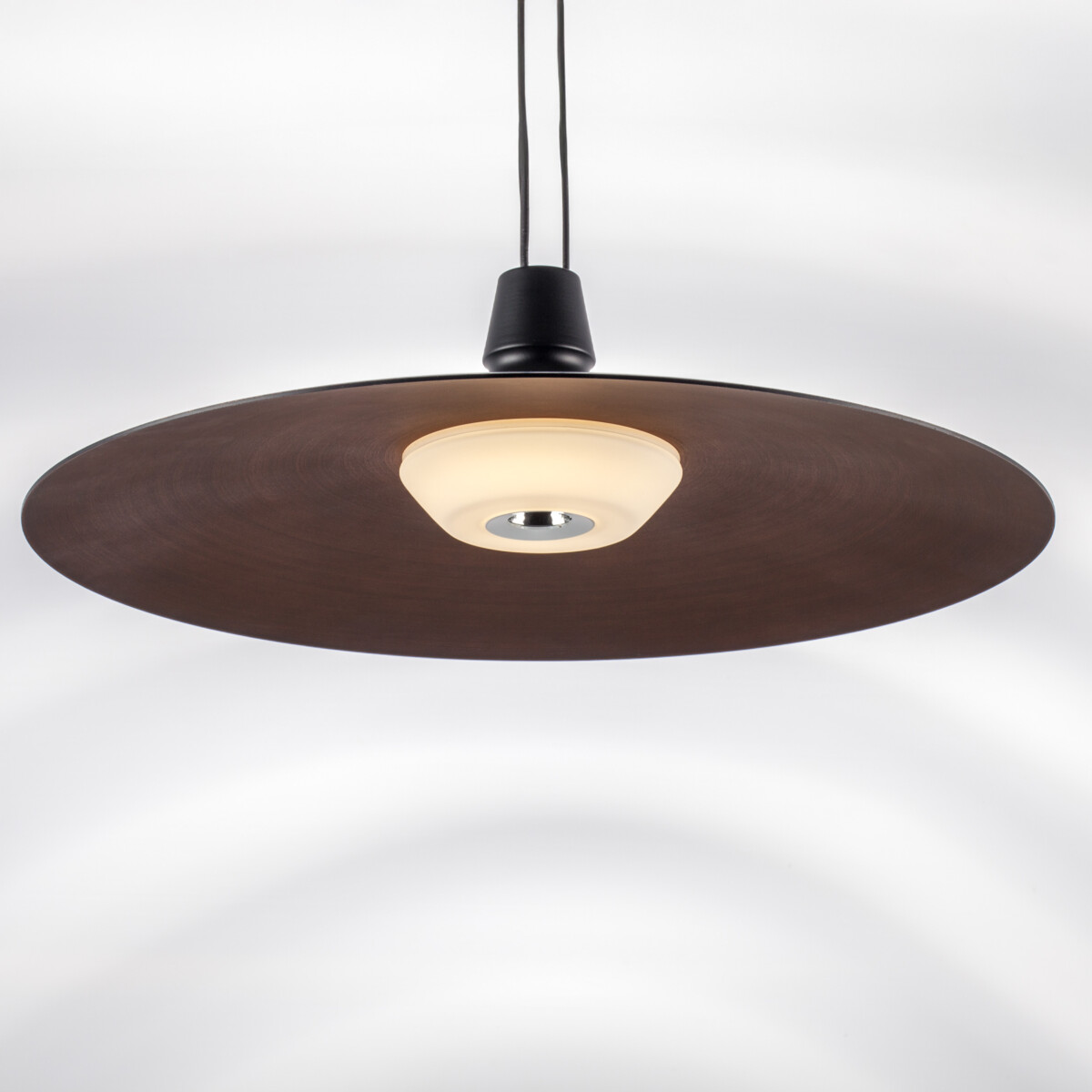 в наличии 737427 Люстра EMISFERO 19W LED 1347LM 130G ЧЕРНЫЙ/МЕДЬ 3000K - купить в интернет-магазине Светильники Торг