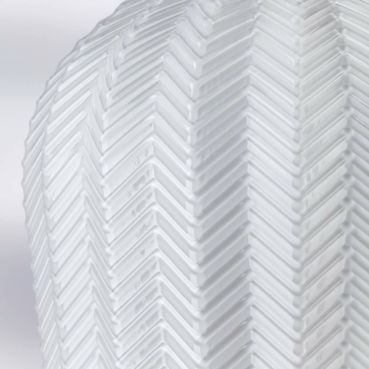 в наличии 793136 Люстра ROCCO 1х6W (led) E27 БЕЛЫЙ - купить в интернет-магазине Светильники Торг