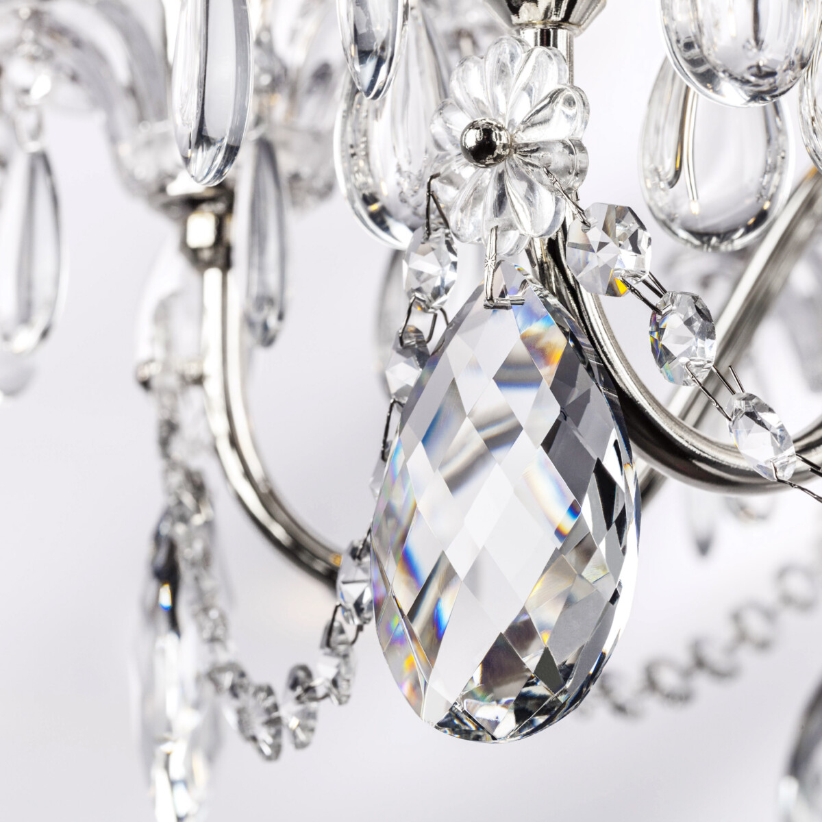 в наличии 790064 Люстра SCHON 6x60W E14 Серебро - купить в интернет-магазине Светильники Торг