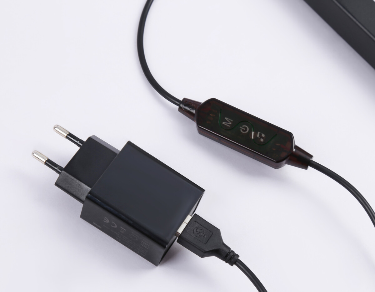 в наличии FL8027 BK черный LED 20W RGB D32*1650 (ПДУ РАДИО 2.4G) - купить в интернет-магазине Светильники Торг