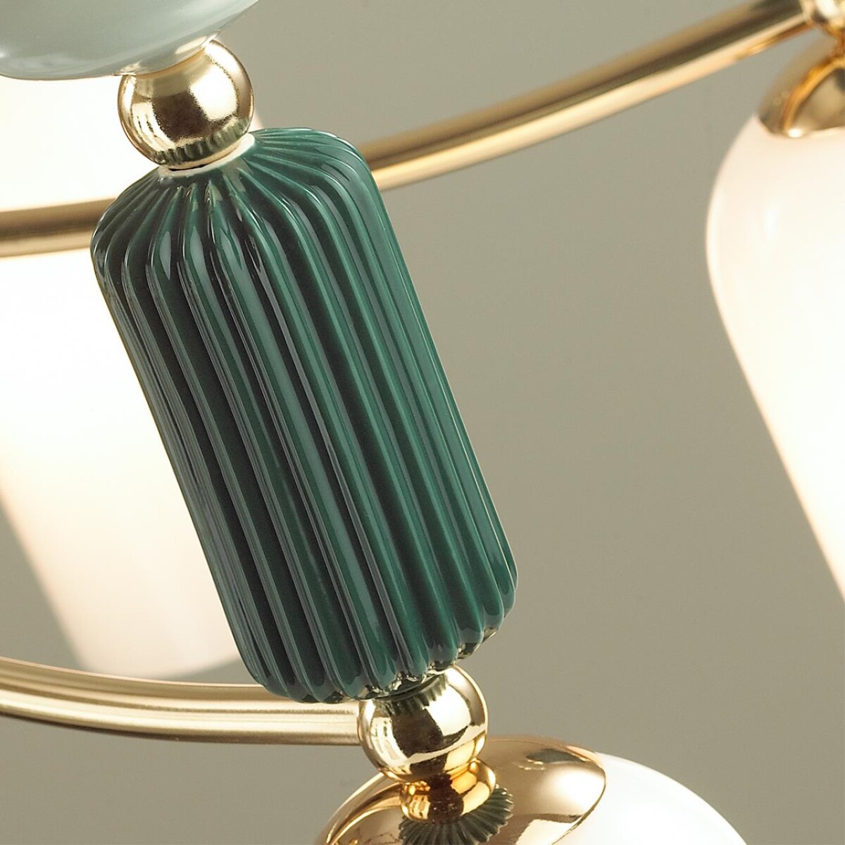 4861/5C CLASSIC ODL_EX21 129 золото/разноцветн./керамика/стекло Люстра потолочная E14 5*40W CANDY — изображение 7