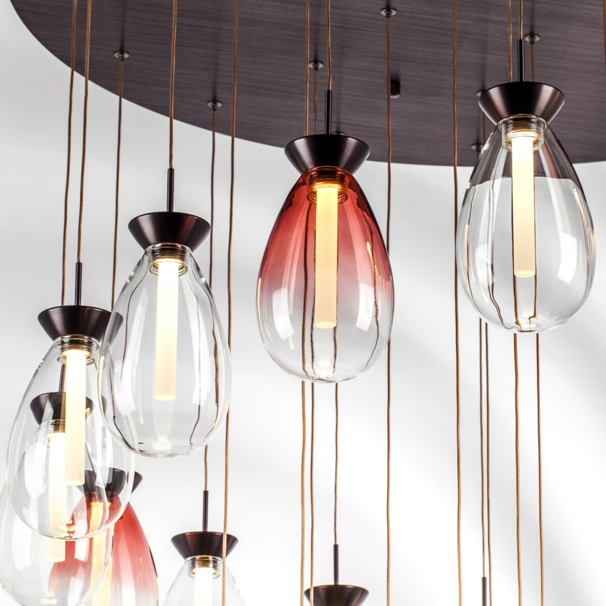 в наличии 805289 Люстра COLORE LED 28х4W 5600LM КОФЕЙНЫЙ/МУЛЬТИКОЛОР 3000K - купить в интернет-магазине Светильники Торг