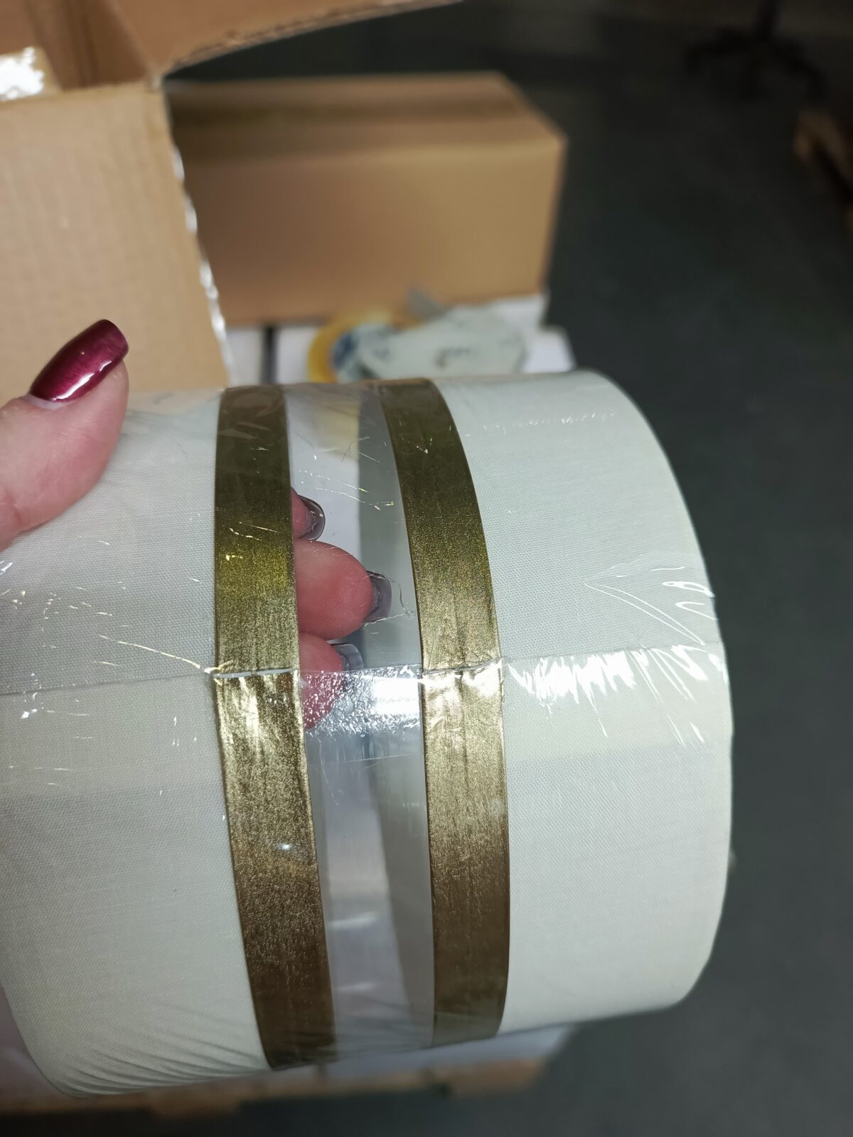 utsenka-SLE300203-05 Светильник потолочный Шампань/Белый, Золотистый E14 5*40W АЛЬМЕСО — изображение 4