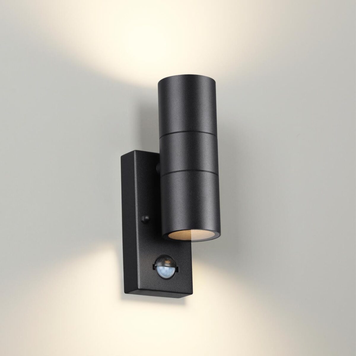 4389/2W HIGHTECH ODL23 000 черный/металл/пвх стойкий к УФ излучению Настенный светильник с датчиком движения IP44 LED GU10 14W MOTTO — изображение 2