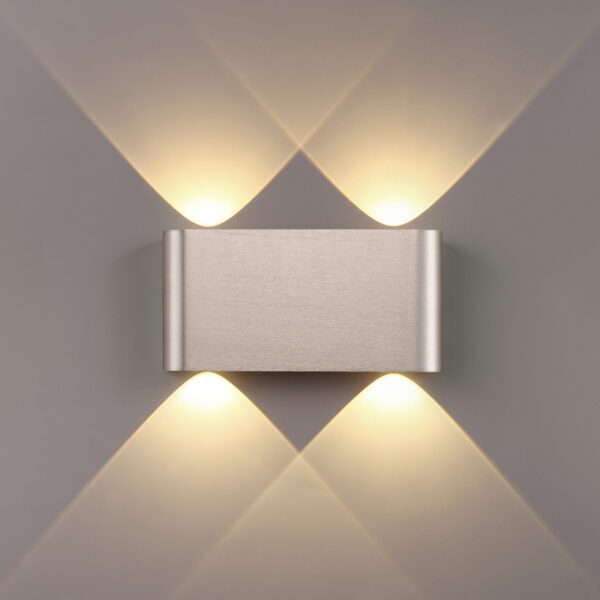 7106/4WL HIGHTECH ODL26 441 Настенный светильник матовый никель/металл IP20 LED 4W 3000K 220V MAGNUM