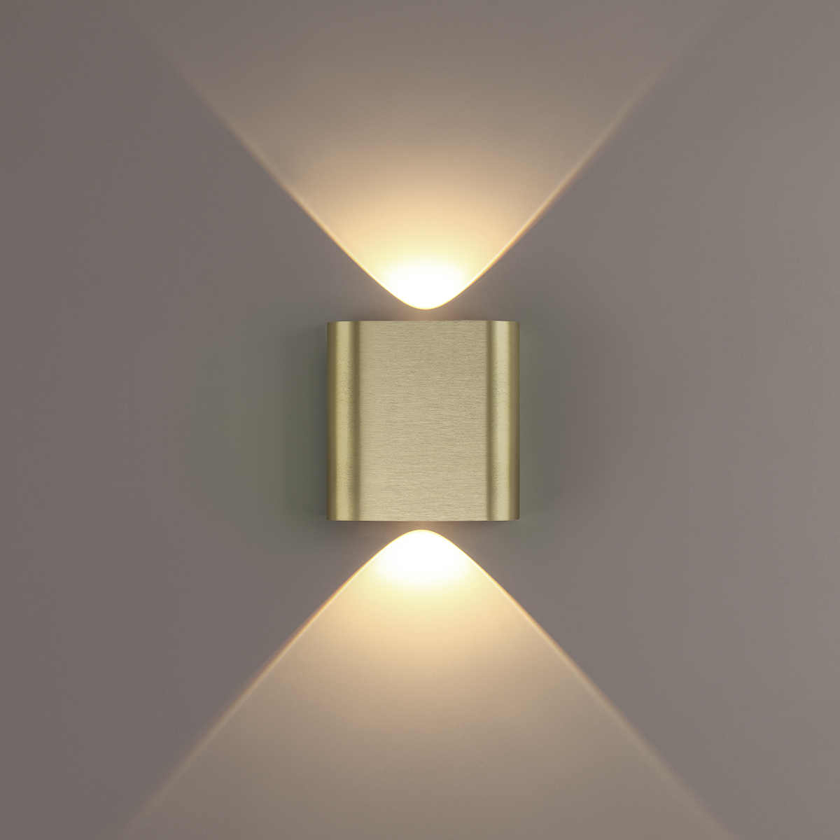 0049004 7107/2WL HIGHTECH ODL26 441 Настенный светильник бронза/металл IP20 LED 2W 3000K 220V MAGNUM — изображение 1