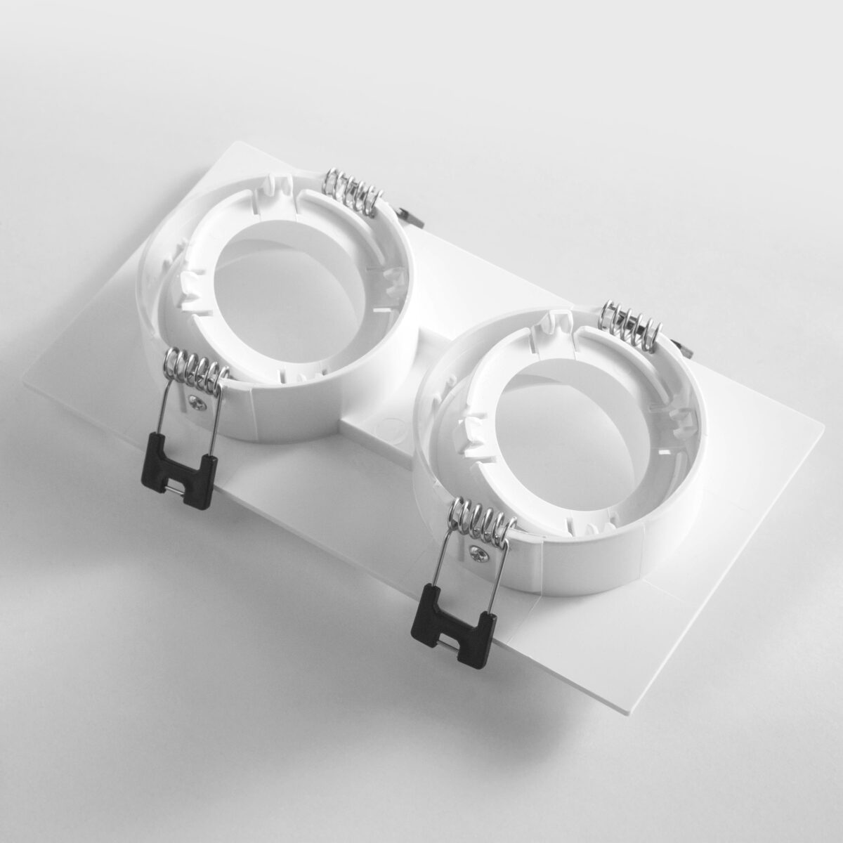 012626 Рамка (светильник) PVC д/LED-модулей 941хх и LED-ламп D50мм SINGO 2X QUAD БЕЛЫЙ — изображение 3