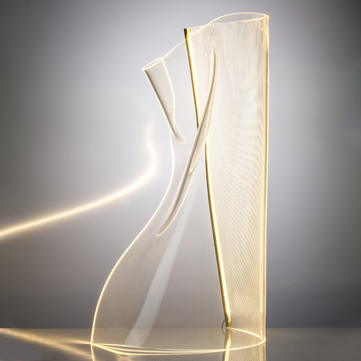 738983 Настольная лампа VARESE 18W LED 1400LM 380G ЗОЛОТО 3000K — изображение 3