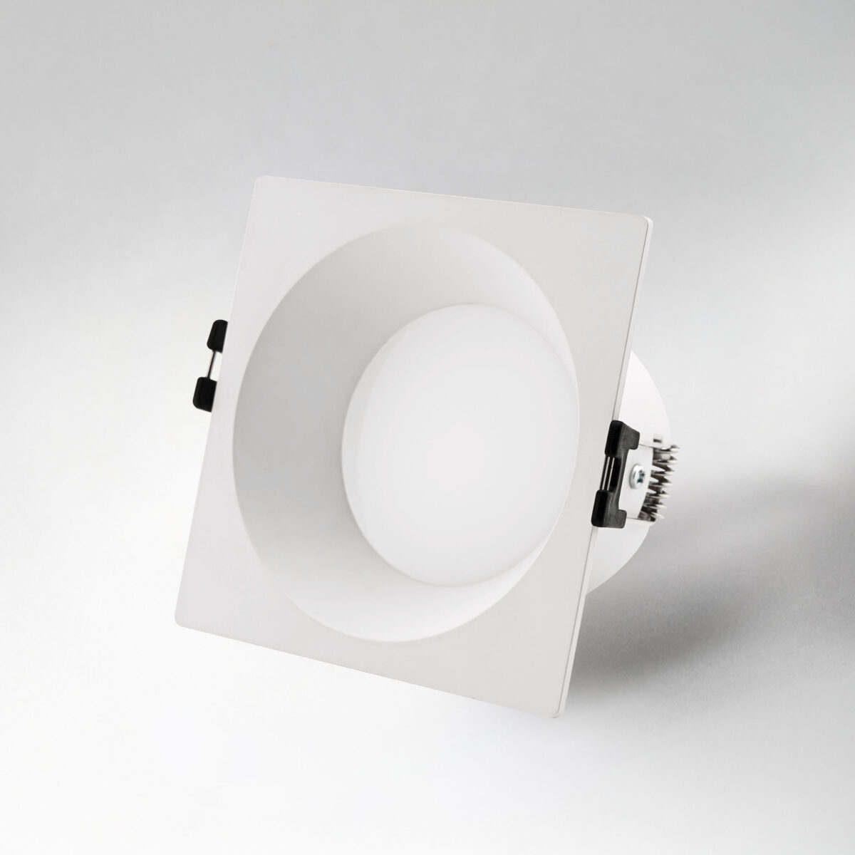 012926 Рамка (светильник) PVC д/LED-модулей 941хх и LED-ламп D50мм PIANO QUAD БЕЛЫЙ IP65 — изображение 2